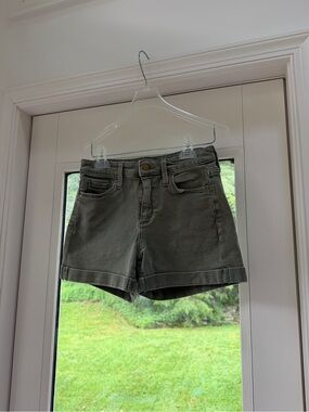 Universal Thread Olive Green Shorts